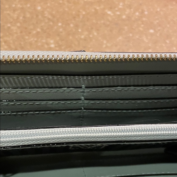 Victoria's Secret Palm Green Croc Wallet - Picture 3 of 7